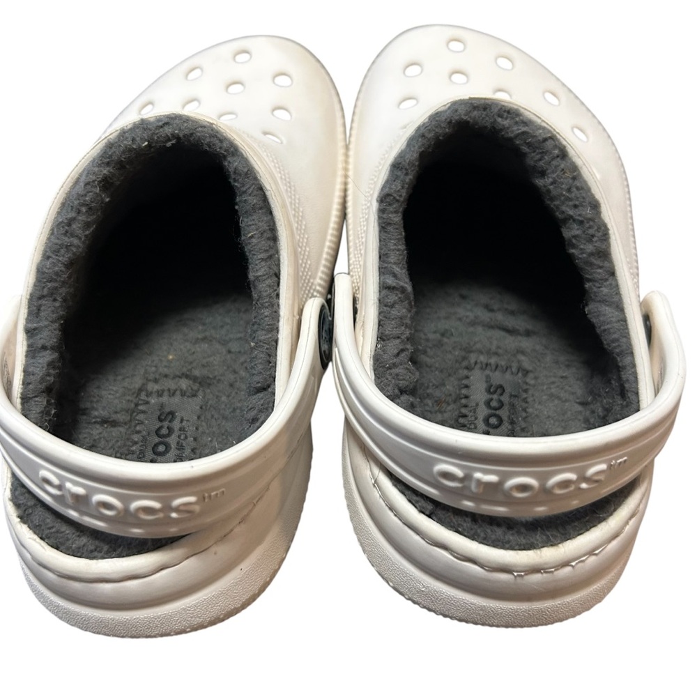 Crocs Insulated White Grey Kids Size 10 - Picture 2 of 6